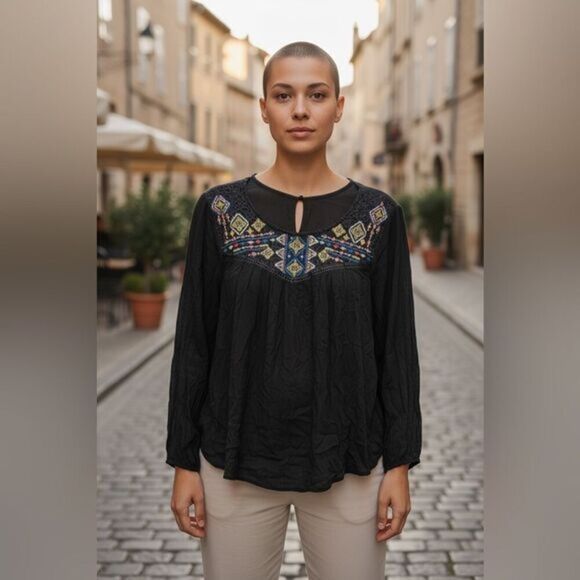 Xhilaration Tops - EUC Xhilaration Women’s Black Long Sleeve Top Blouse Embroidered Accent- Size L